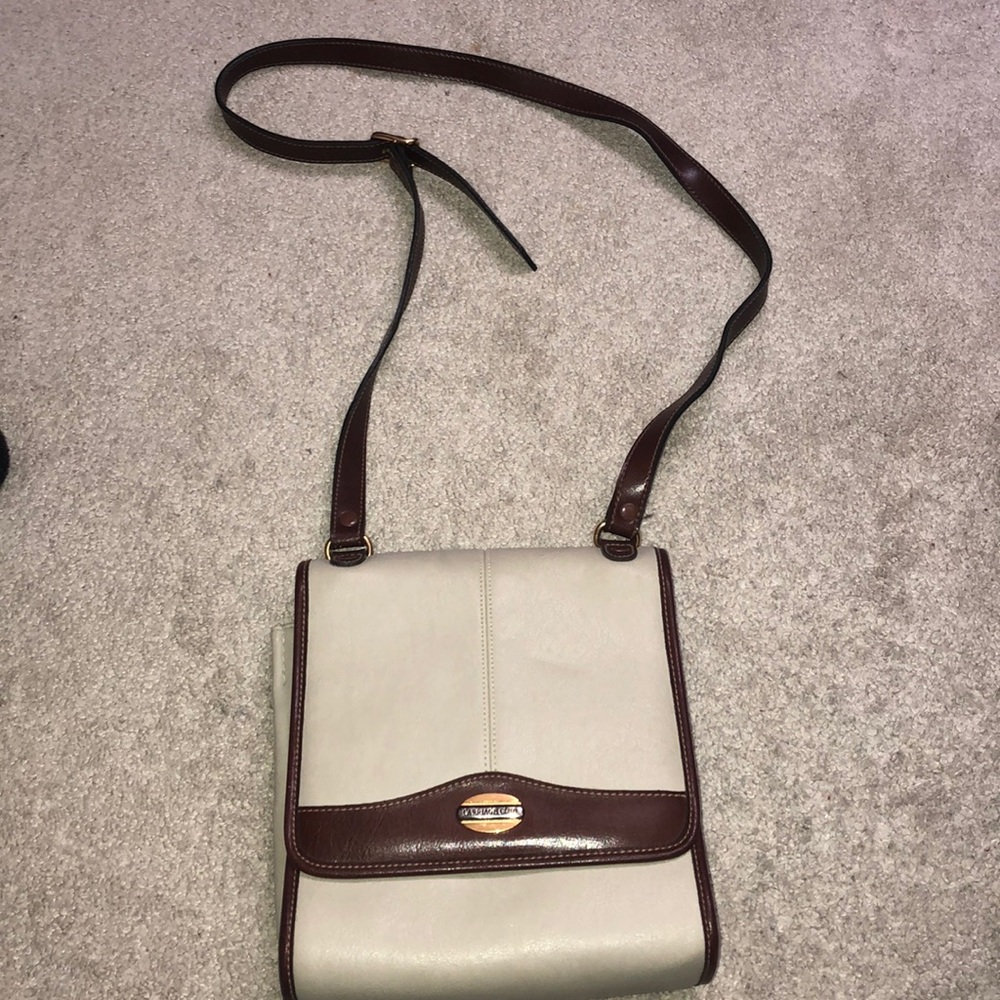 Purse with mirror